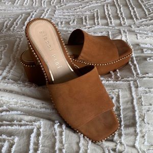 Gianni Bini Clogs